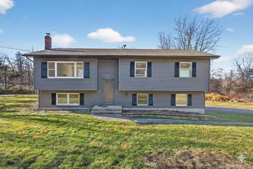 7 Edenville Rd, Warwick, NY, 10990-2420 | Card Image