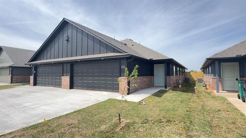 11415 University Drive, Oklahoma City, OK, 73114 | Card Image