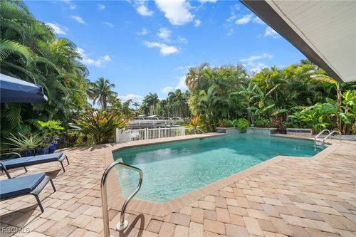 1030 Aqua Ln, FORT MYERS, FL, 33919-1807 | Card Image