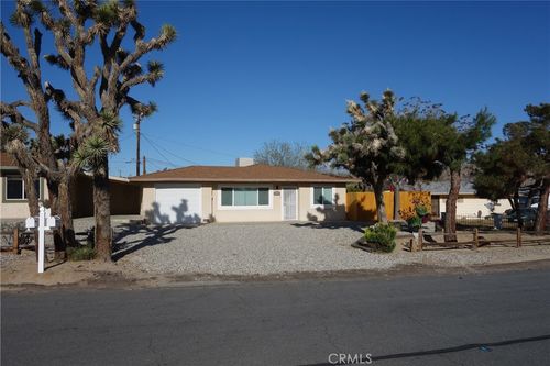 7384 Elata Ave, Yucca Valley, CA, 92284-3737 | Card Image