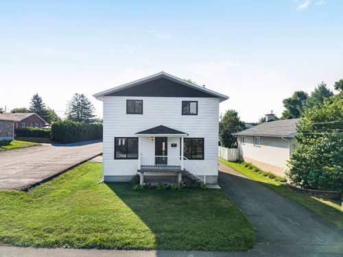 670 Rue Paul Hus, House with 4 bedrooms, 2 bathrooms and null parking in Drummondville QC | Card Image