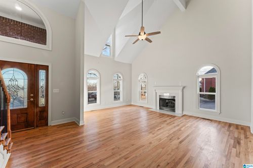 816 Vanessa Dr, TRUSSVILLE, AL, 35173-3250 | Card Image