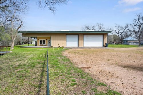 804 Robson St, Columbus, TX, 78934-1855 | Card Image