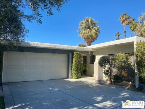587 N Saturmino Dr, Palm Springs, CA, 92262 | Card Image