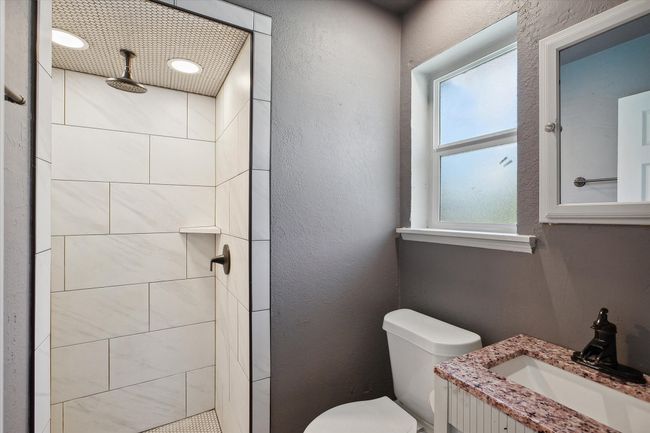 2100 Rockmoor Dr, House other with 3 bedrooms, 2 bathrooms and null parking in Edgecliff Village TX | Image 22