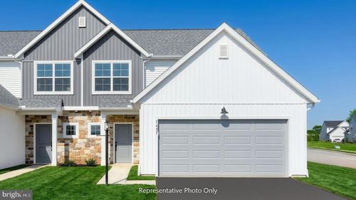 7477 Saint Patrick Ct, ABBOTTSTOWN, PA, 17301-6801 | Card Image