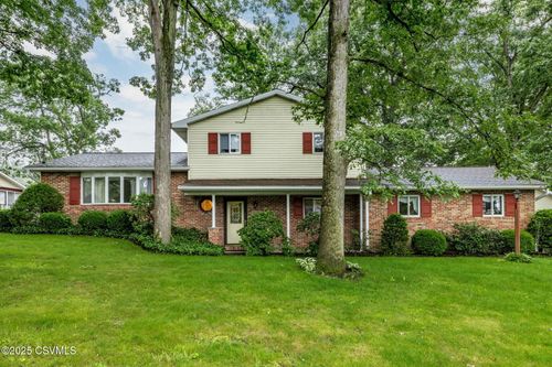 1056 Woodland Dr, Sunbury, PA, 17801-6243 | Card Image