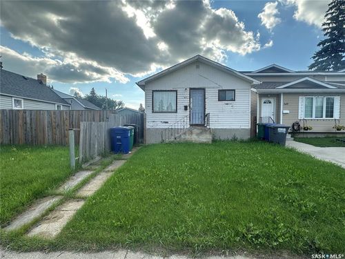 349 Av X S, Saskatoon, SK, S7M3H5 | Card Image