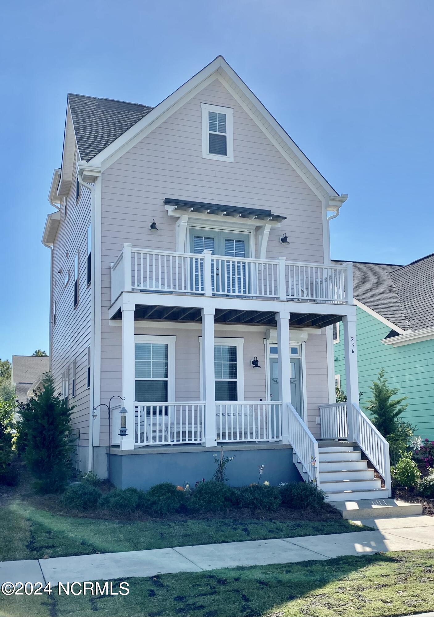 236 Trisail Terrace, For Sale in Wilmington Zoocasa