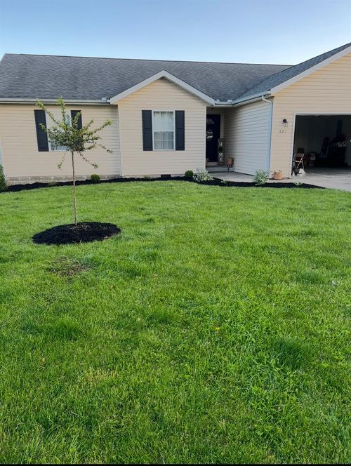 721 W 15th St, Greensburg, IN, 47240-8591 | Card Image