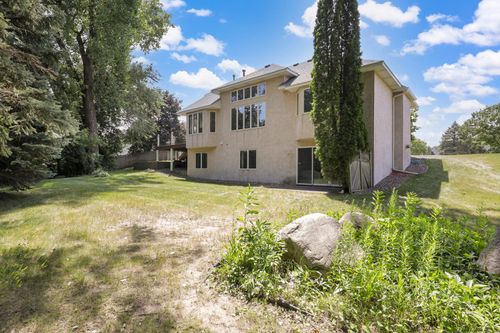 2510 Wexford Ct, New Brighton, MN, 55112-3147 | Card Image