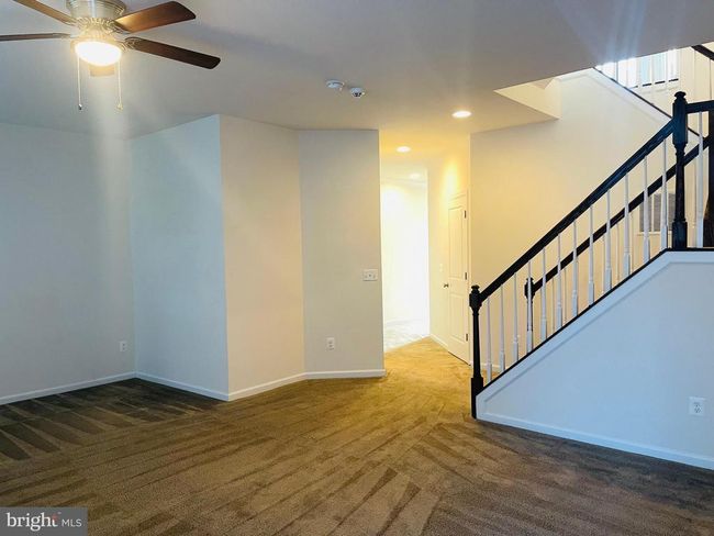 24456 Hawthorn Thicket Ter, Townhouse with 3 bedrooms, 4 bathrooms and null parking in STERLING VA | Image 26