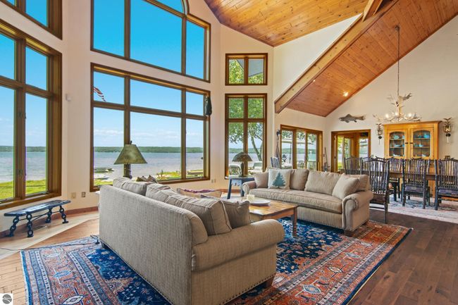 3485 N West Torch Lake Dr, House other with 5 bedrooms, 4 bathrooms and null parking in Kewadin MI | Image 18