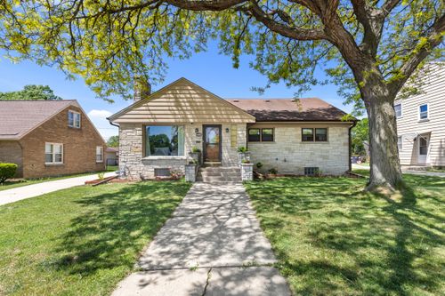 2781 S 76th St, WEST ALLIS, WI, 53219-2824 | Card Image