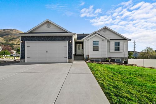 634 E 600 S, Brigham City, UT, 84302-3315 | Card Image