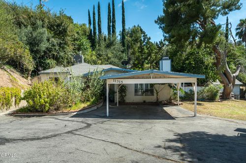 11315 Alethea Dr, Sunland, CA, 91040-2205 | Card Image