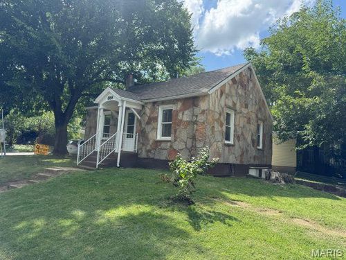 888 W 2nd St, Lebanon, MO, 65536-2915 | Card Image