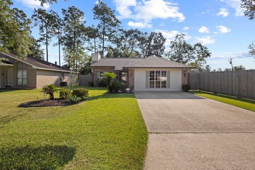 395 Needles St, Vidor, TX, 77662-6513 | Card Image