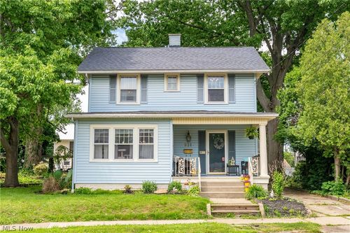 921 E Gorgas St, Louisville, OH, 44641-1921 | Card Image