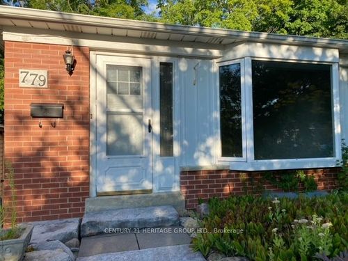 main-779 Greenfield Cres, Newmarket, ON, L3Y3B2 | Card Image