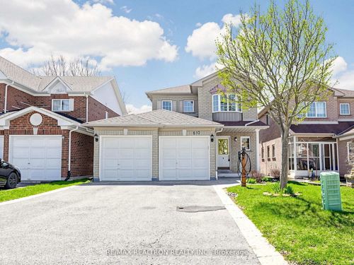 810 Stonehaven Ave, Newmarket, ON, L3X2G2 | Card Image