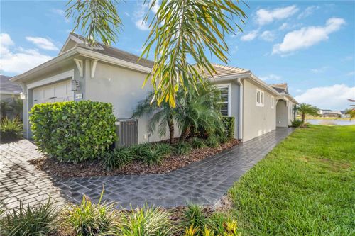 993 Crosswind Ave, Sarasota, FL, 34240-1224 | Card Image