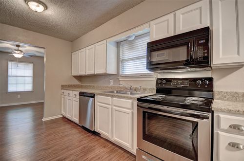 101-3319 Crites St, Richland Hills, TX, 76118-7245 | Card Image