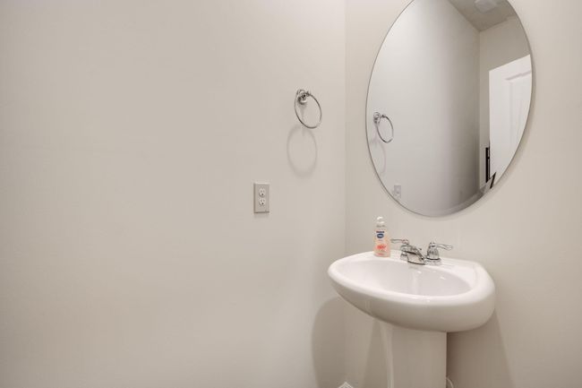 Half bath on main level | Image 34