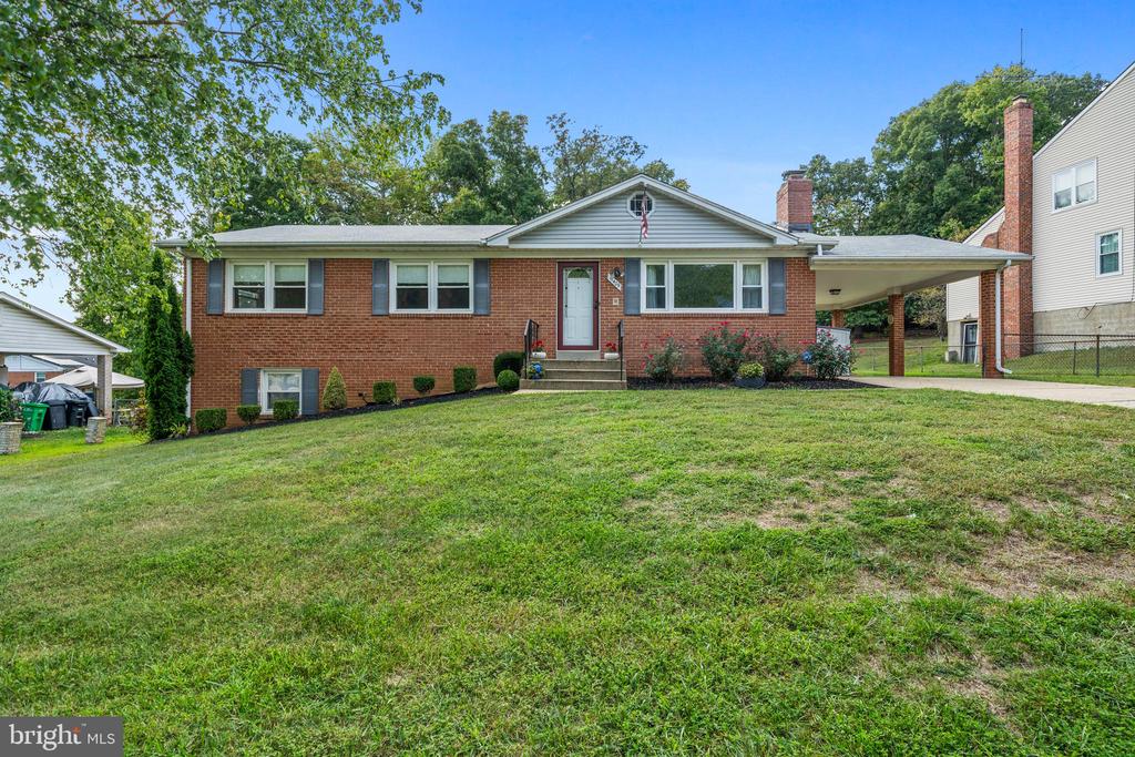 Mary Catherine Dr, Clinton, MD 20735