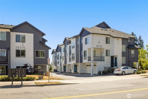 apt-a4-14715 Admiralty Way, Lynnwood, WA, 98087-5985 | Card Image