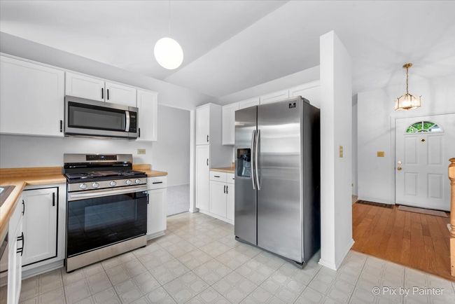 2121 Baldwin Ln, House other with 3 bedrooms, 3 bathrooms and 2 parking in Hanover Park IL | Image 14
