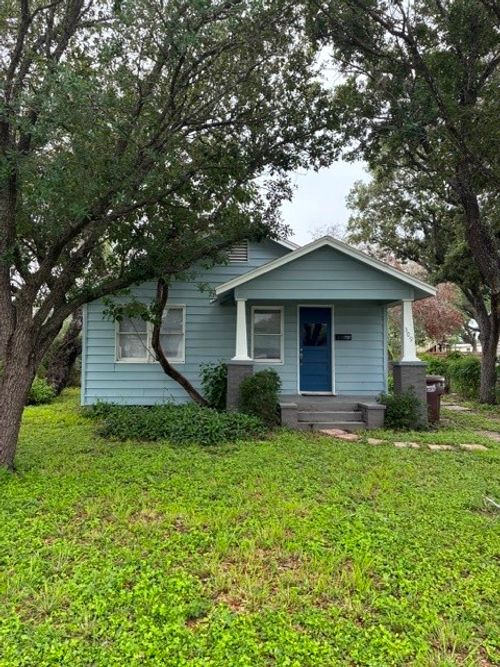 309 E Hoffman Ave, Kingsville, TX, 78363-6229 | Card Image
