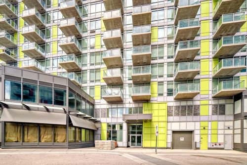 1308-30 Brentwood Common Nw, Calgary, AB, T2L2L8 | Card Image