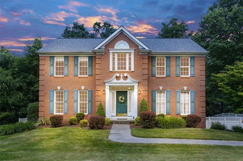 1608 Valley Brooke Ct, Wexford, PA, 15090-7827 | Card Image