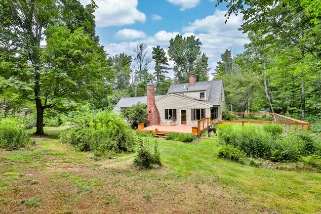 377 Main St, House other with 3 bedrooms, 2 bathrooms and null parking in Francestown NH | Image 7