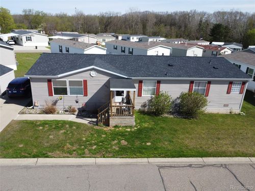 195 Apollo, Flushing, MI, 48433 | Card Image