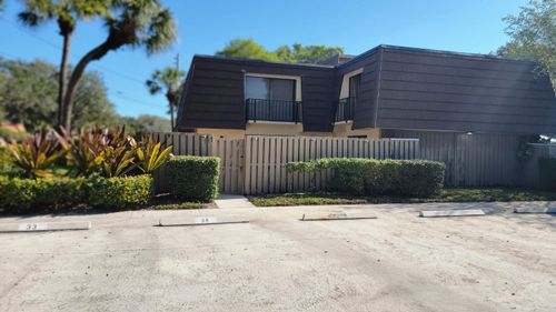 117 1st Ct, Palm Beach Gardens, FL, 33410-5101 | Card Image