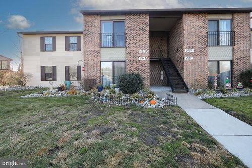 123 Birchfield Ct, MOUNT LAUREL, NJ, 08054-2565 | Card Image