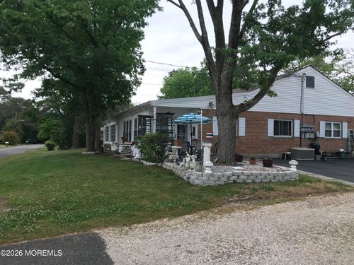 5 A Hemlock St, Toms River, NJ, 08757-2214 | Card Image