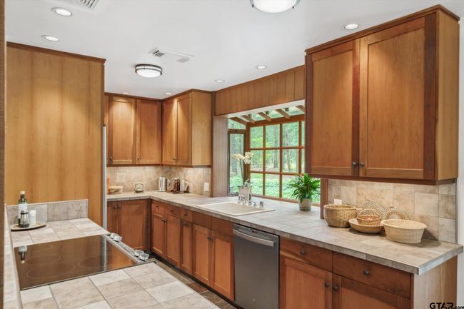 203 Private Road 3780, House other with 2 bedrooms, 2 bathrooms and null parking in Quinlan TX | Image 16