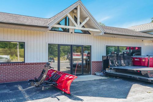 818 White Mountain Hwy, Milton, NH, 03851-4645 | Card Image