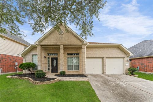 5422 Melody Park, Houston, TX, 77066-3332 | Card Image