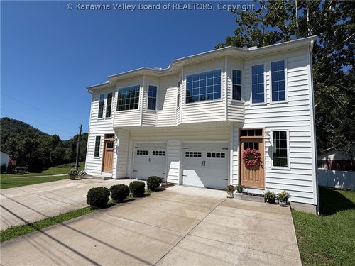 104 Sunnybrook Dr, Hurricane, WV, 25526-9334 | Card Image