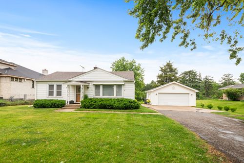 6727 Willow Springs Rd, Countryside, IL, 60525-4714 | Card Image