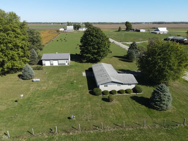 3300 W State Road 244, House other with 3 bedrooms, 2 bathrooms and null parking in Milroy IN | Image 28