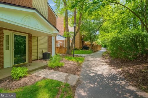 4165 Churchman Way, WOODBRIDGE, VA, 22192-5059 | Card Image