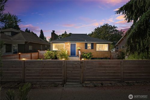 2340 S M St, Tacoma, WA, 98405-3448 | Card Image