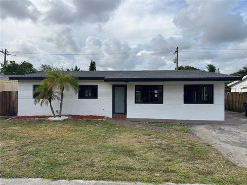 7161 Pershing St, Hollywood, FL, 33024 | Card Image