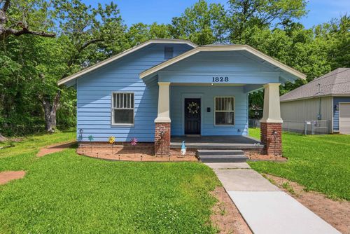 1828 Johnston Ave, Conway, AR, 72034-3816 | Card Image