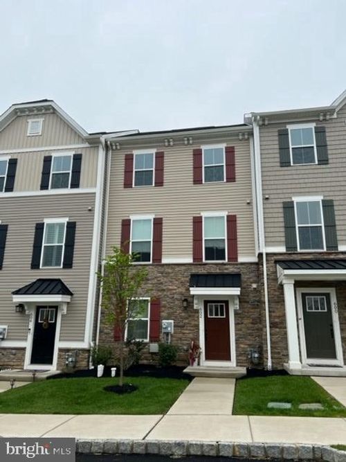 602 Holywell Dr, MALVERN, PA, 19355-0326 | Card Image